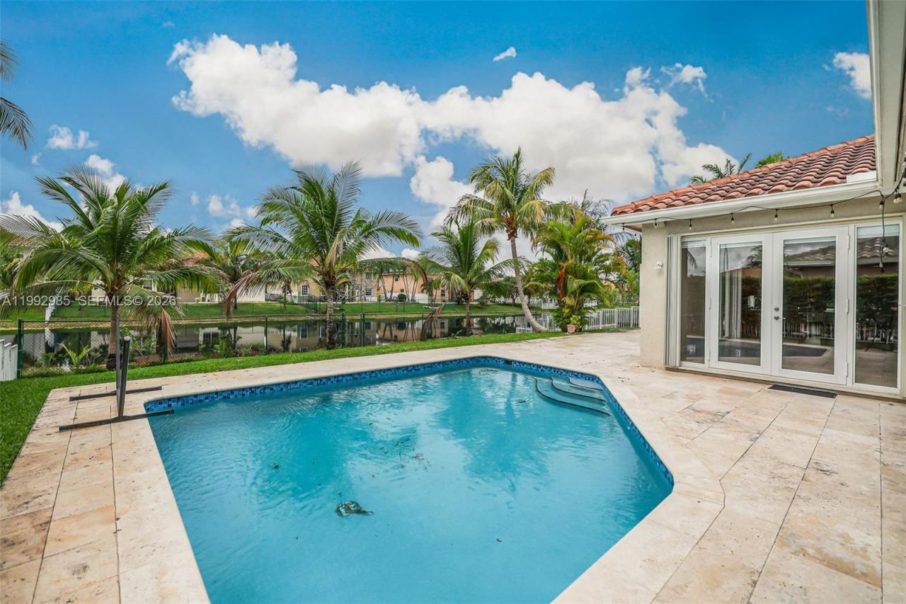 16418 NW 14th St, Pembroke Pines, FL 33028 Photo