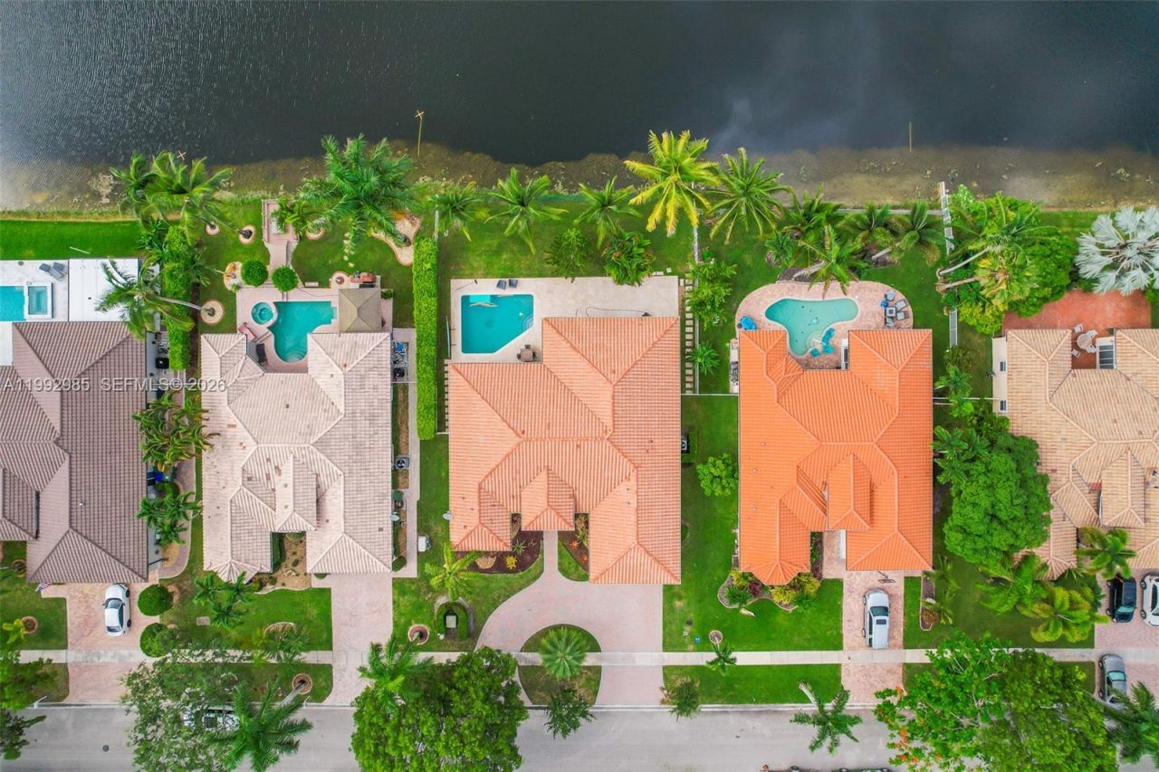 16418 NW 14th St , Pembroke Pines, FL 33028 Photo