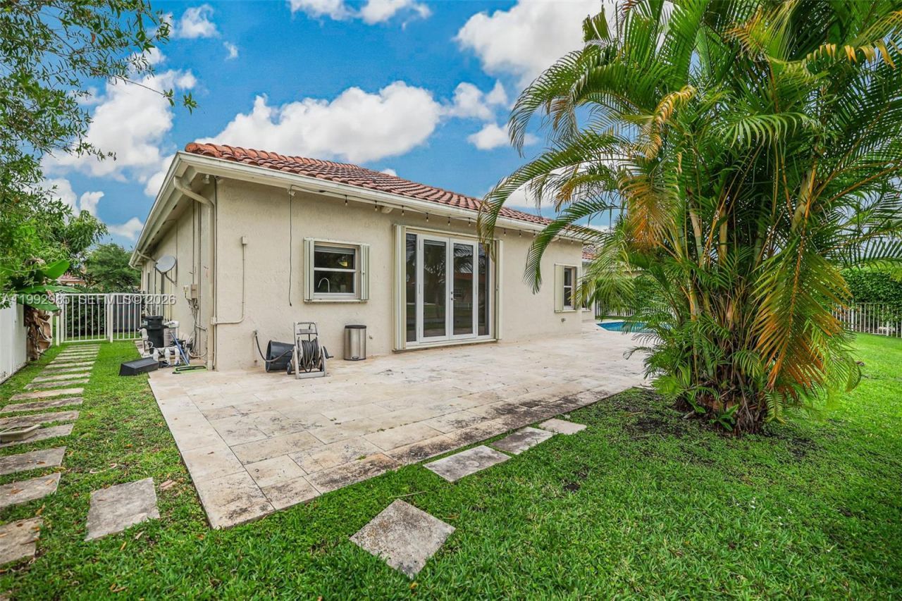 16418 NW 14th St, Pembroke Pines, FL 33028 Photo
