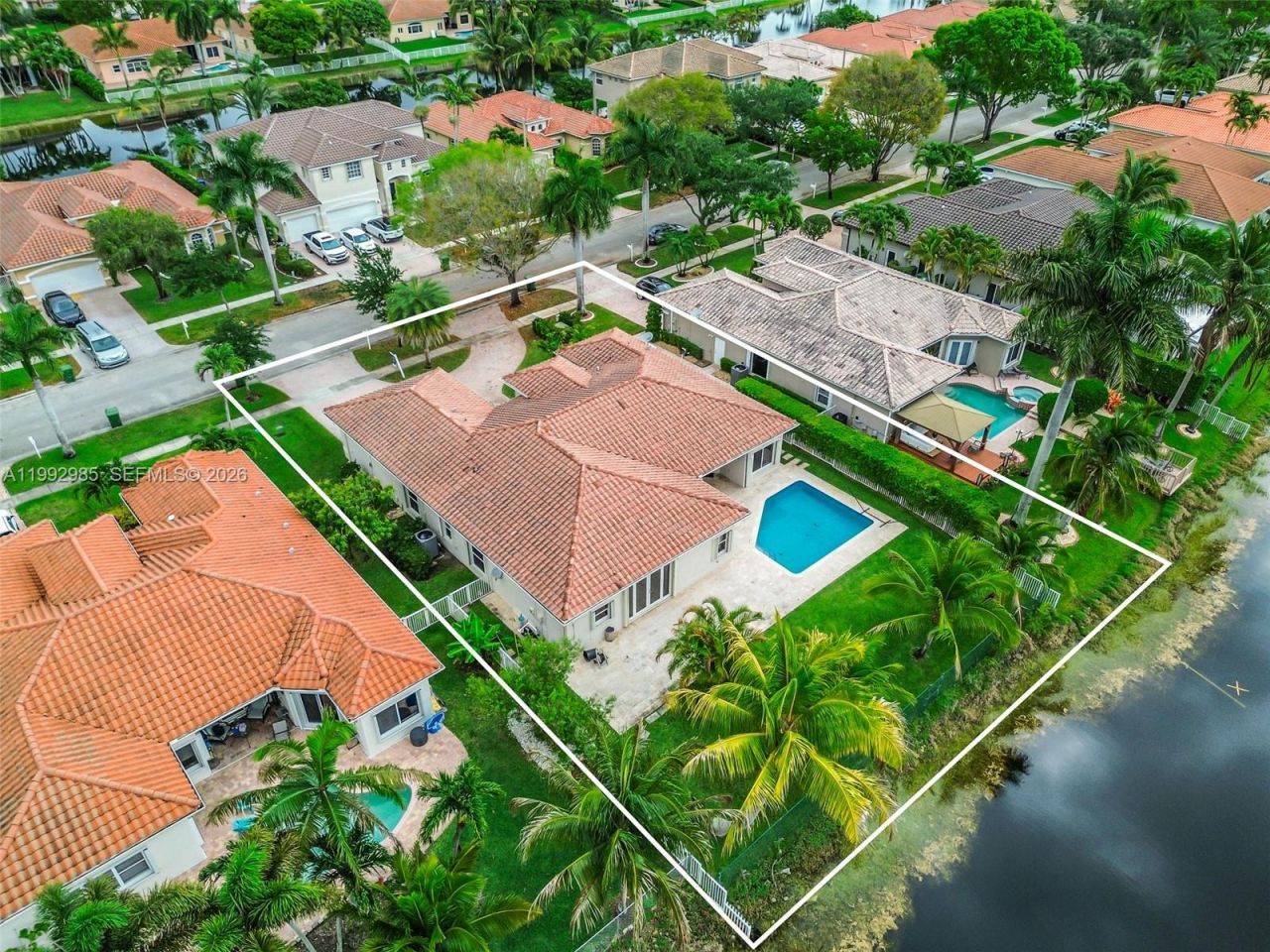 16418 NW 14th St, Pembroke Pines, FL 33028 Photo