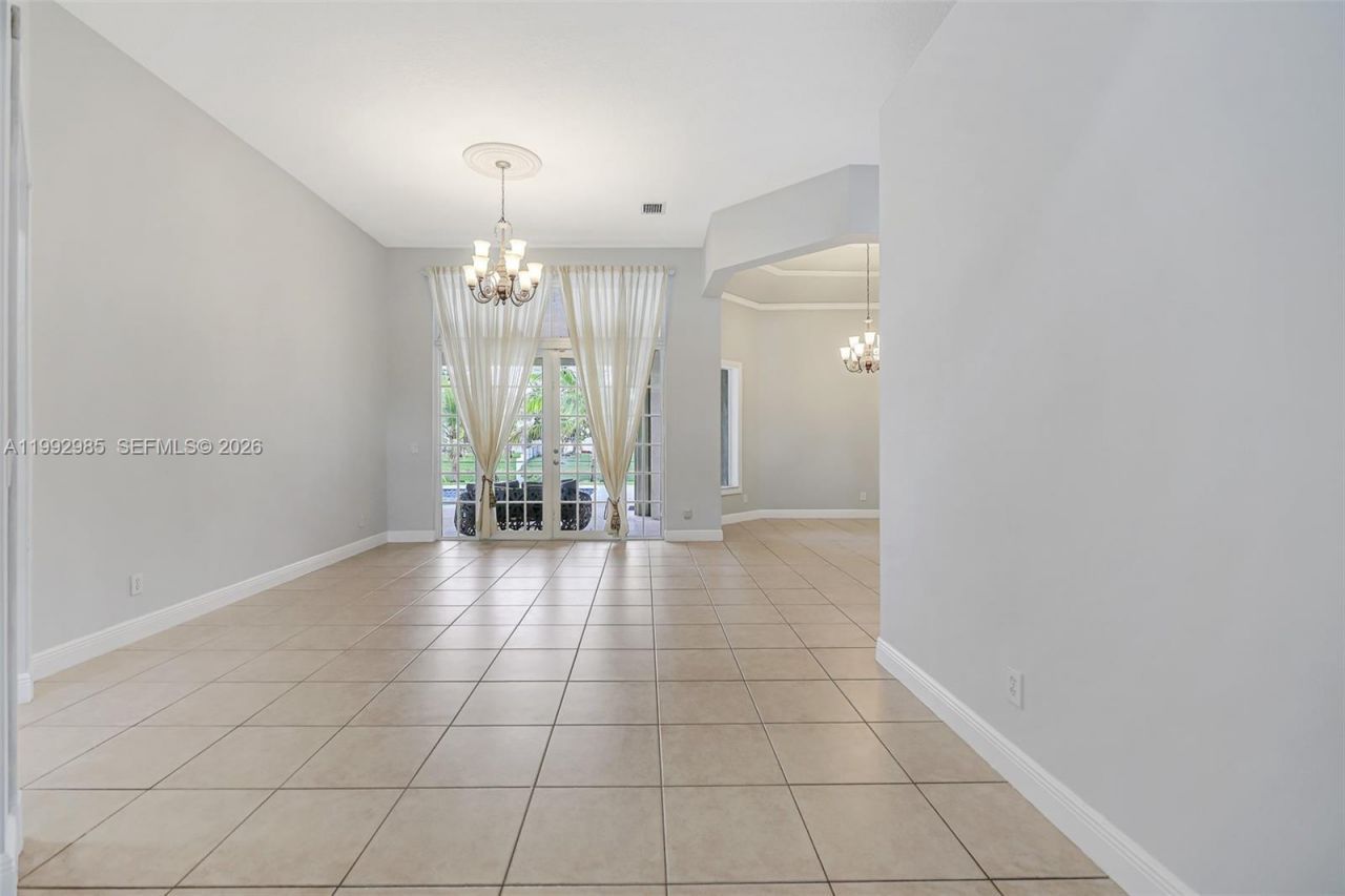 16418 NW 14th St, Pembroke Pines, FL 33028 Photo