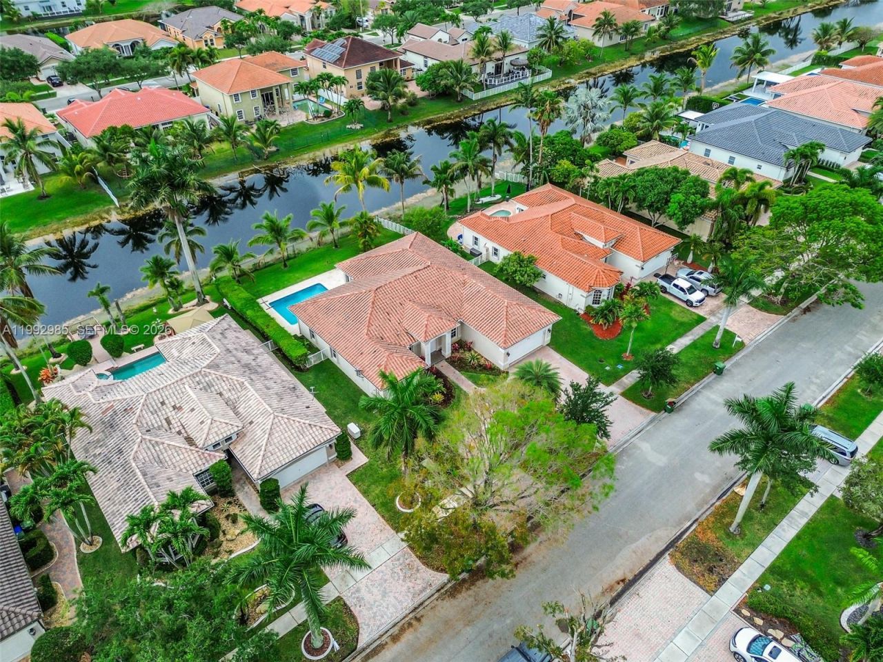 16418 NW 14th St, Pembroke Pines, FL 33028 Photo