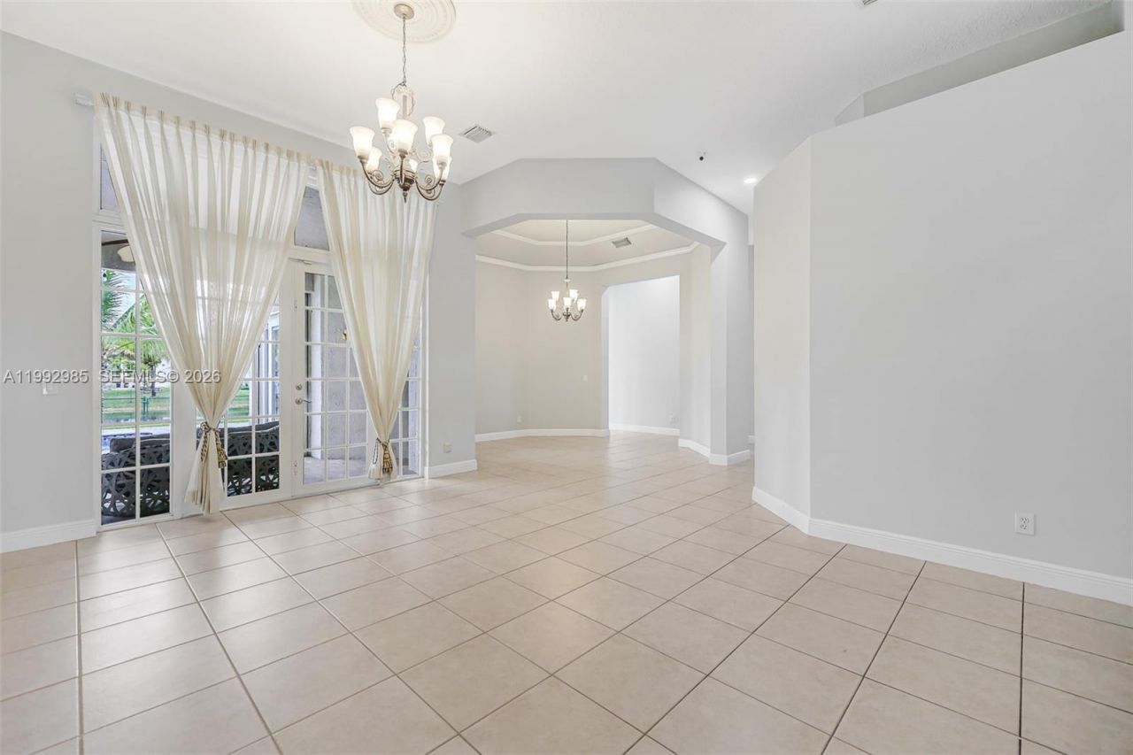 16418 NW 14th St, Pembroke Pines, FL 33028 Photo