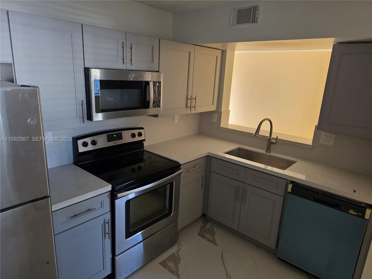 1176 NW 124th Pl , Unit 108, Miami, FL 33182 Photo