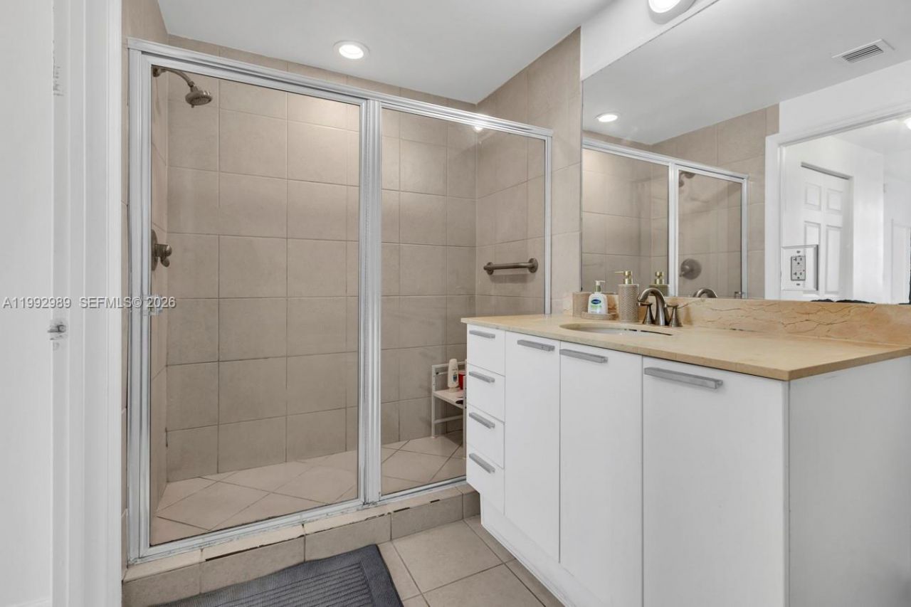 140 S Dixie Hwy , Unit 403, Hollywood, FL 33020 Photo