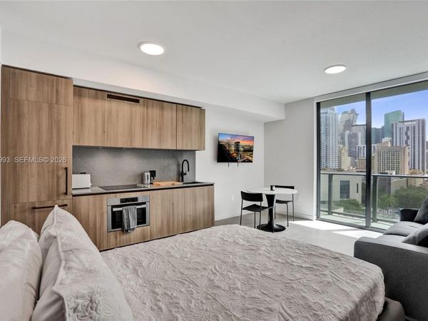 121 NE 5 , Unit 1404, Miami, FL 33132