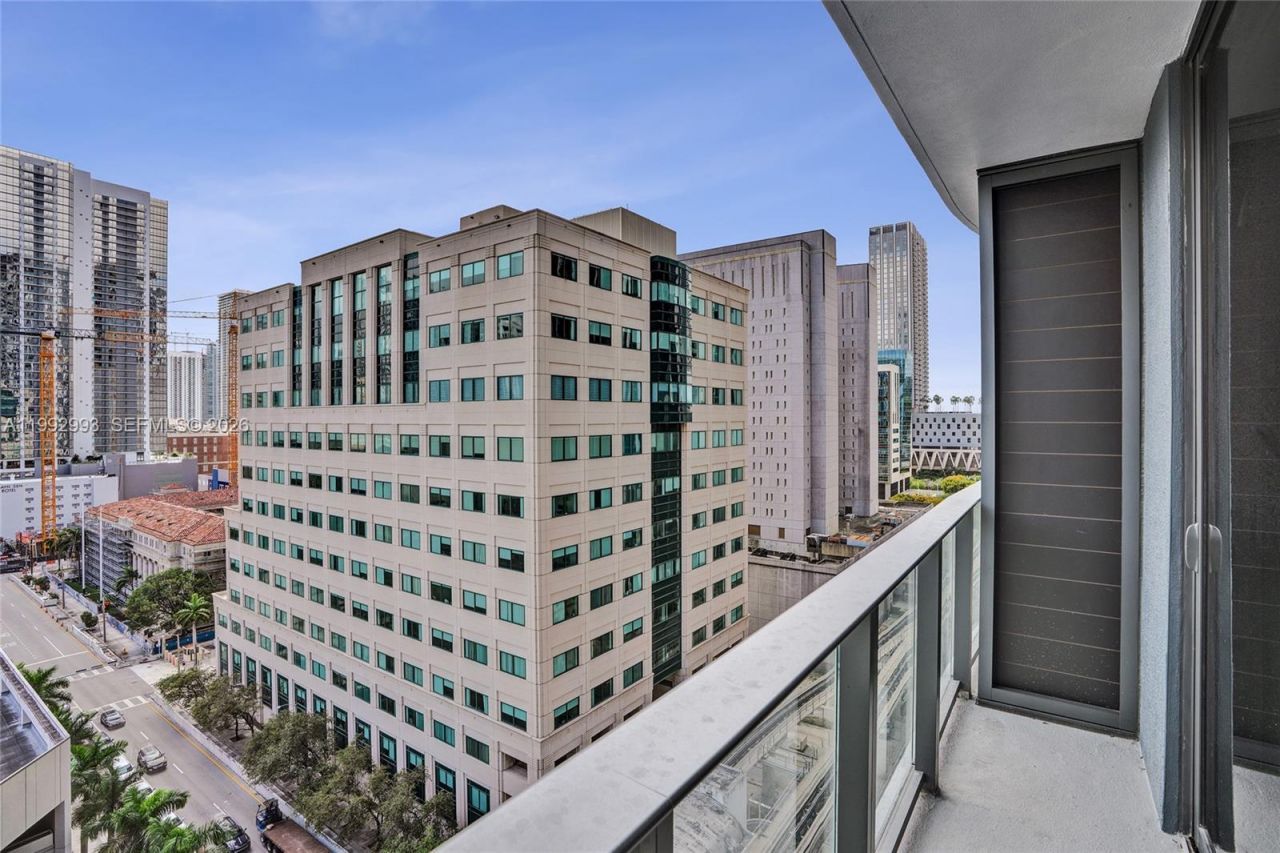 121 NE 5 , Unit 1404, Miami, FL 33132 Photo