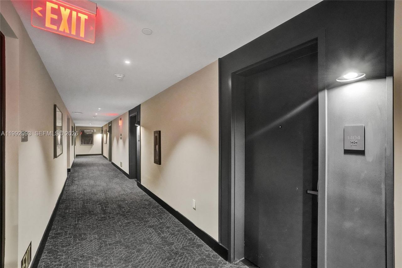 121 NE 5 , Unit 1404, Miami, FL 33132 Photo