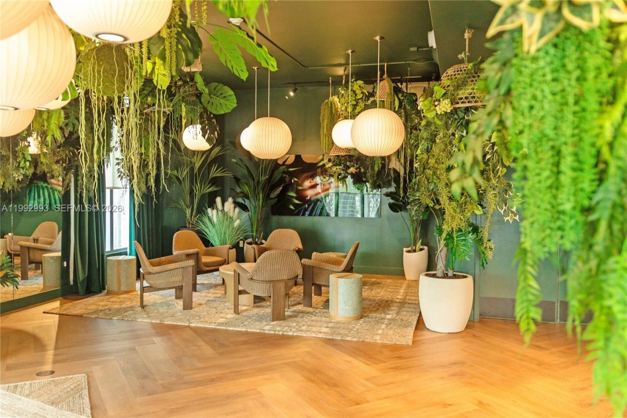 121 NE 5 , Unit 1404, Miami, FL 33132 Photo