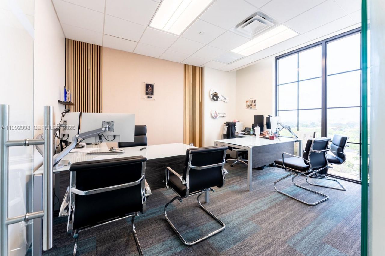 1200 Ponce De Leon Blvd , Unit 901, Coral Gables, FL 33134 Photo