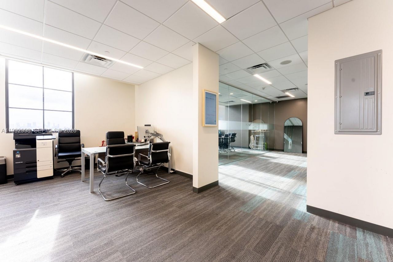 1200 Ponce De Leon Blvd , Unit 901, Coral Gables, FL 33134 Photo