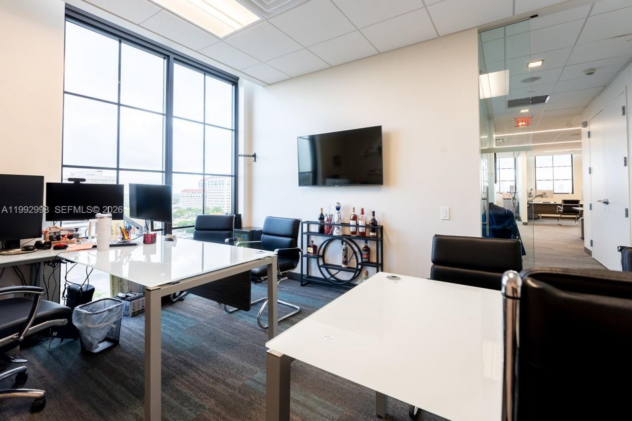 1200 Ponce De Leon Blvd , Unit 901, Coral Gables, FL 33134 Photo