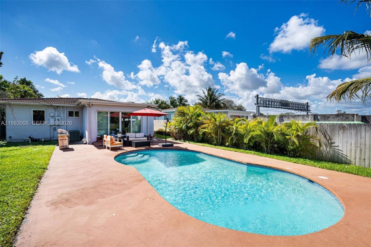 2923 Madison St , Hollywood, FL 33020 Photo