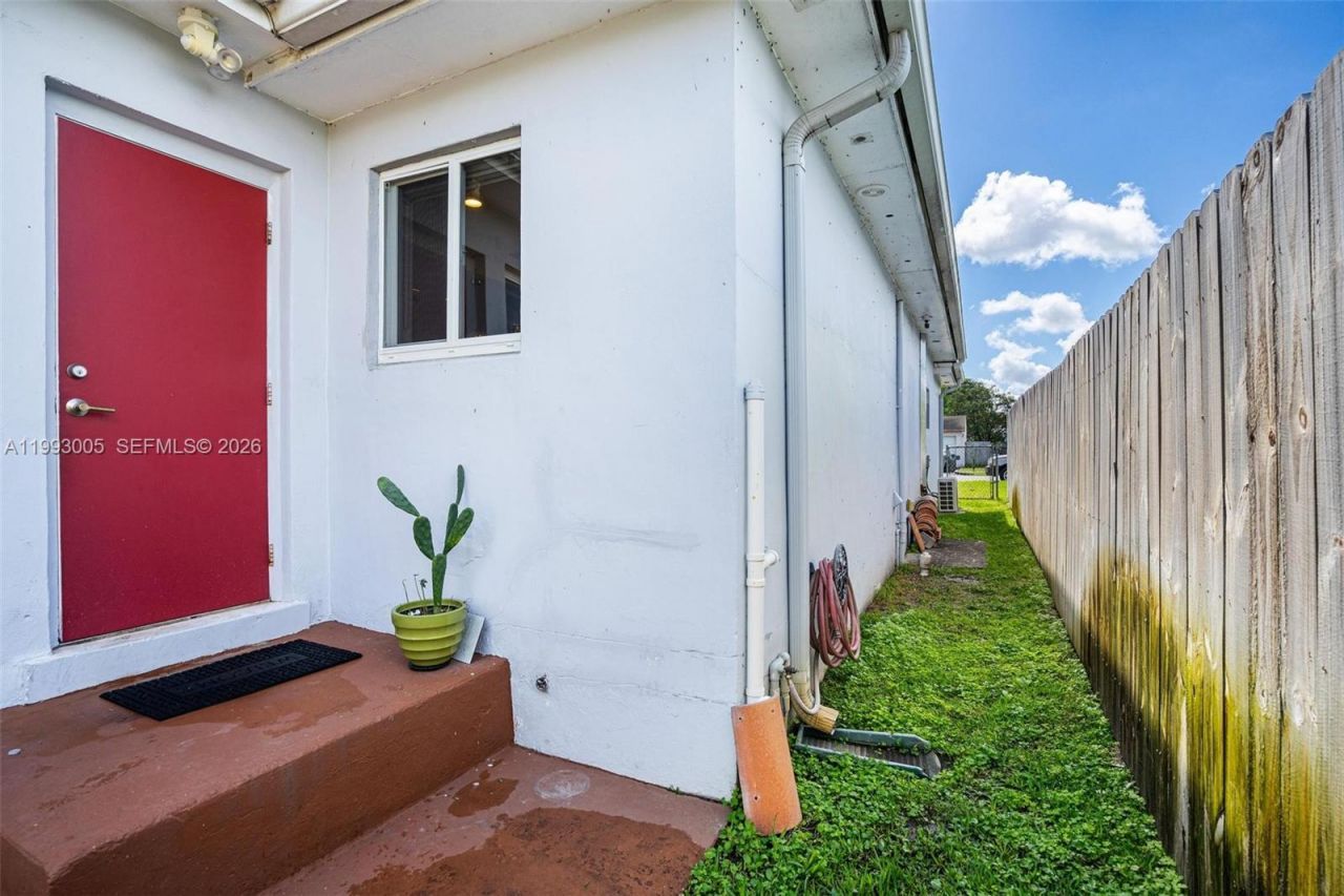 2923 Madison St , Hollywood, FL 33020 Photo