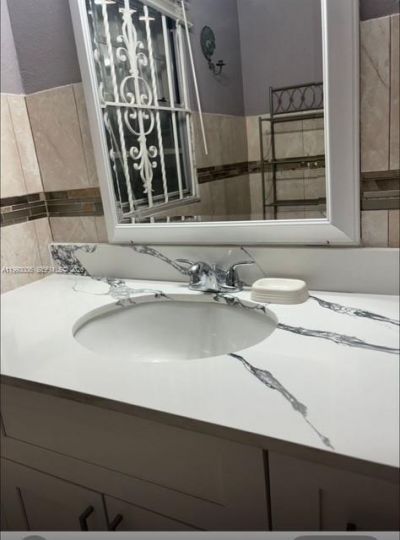 1176 NW 38th St , Unit 2, Miami, FL 33127 Photo