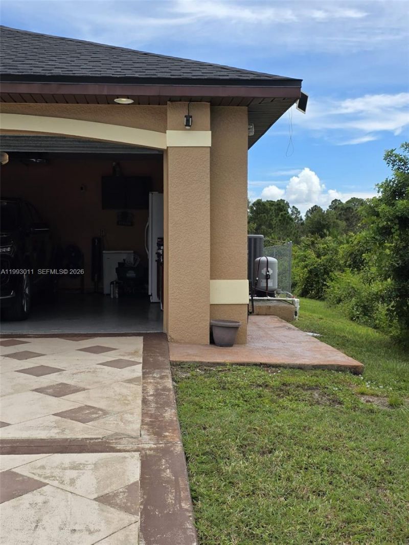 1816 Tomaso Ave, Lehigh Acres, FL 33972 Photo