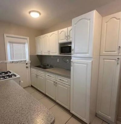 1755 Venice Ln, Unit 10W, North Miami, FL 33181 Photo