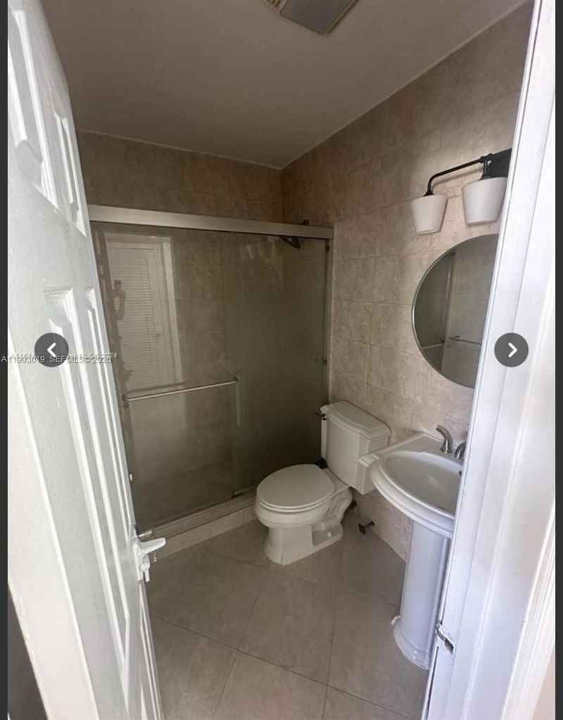 1755 Venice Ln, Unit 10W, North Miami, FL 33181 Photo