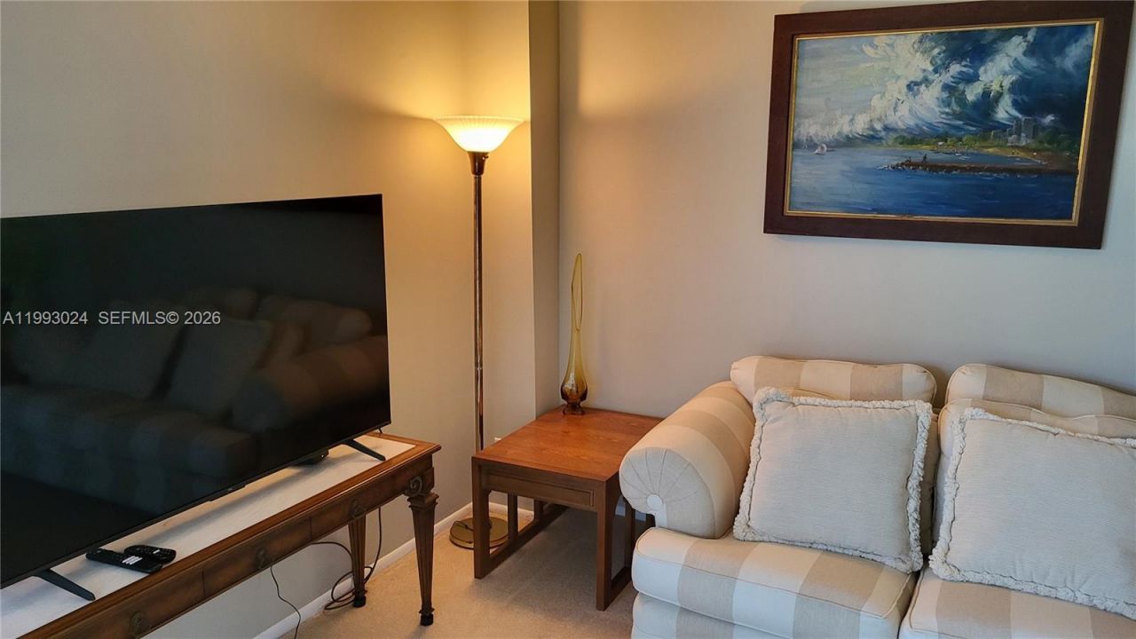 3401 N Country Club Dr , Unit 402, Aventura, FL 33180 Photo