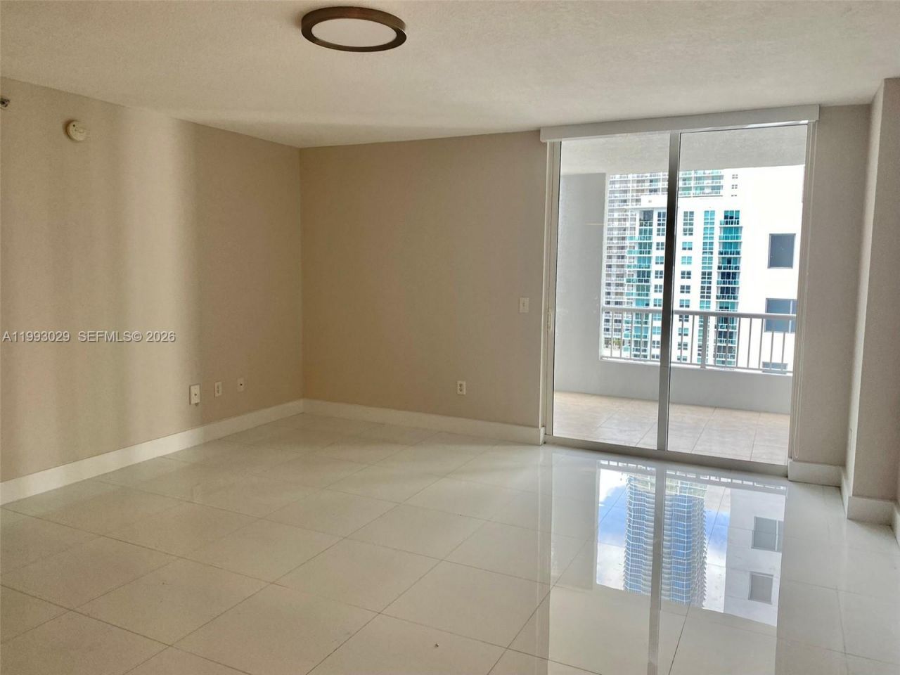 170 SE 14th St , Unit 2208, Miami, FL 33131 Photo