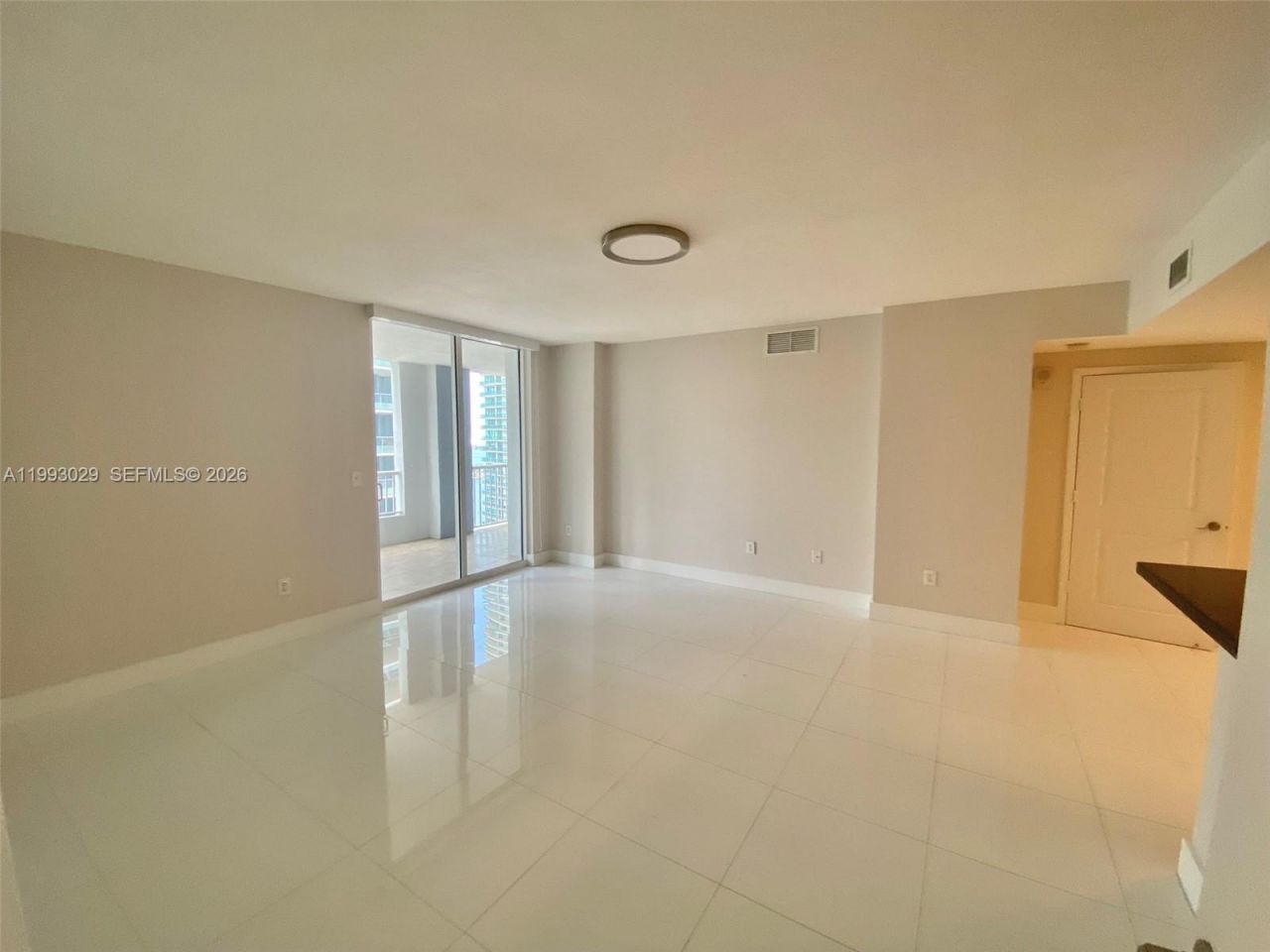 170 SE 14th St , Unit 2208, Miami, FL 33131 Photo
