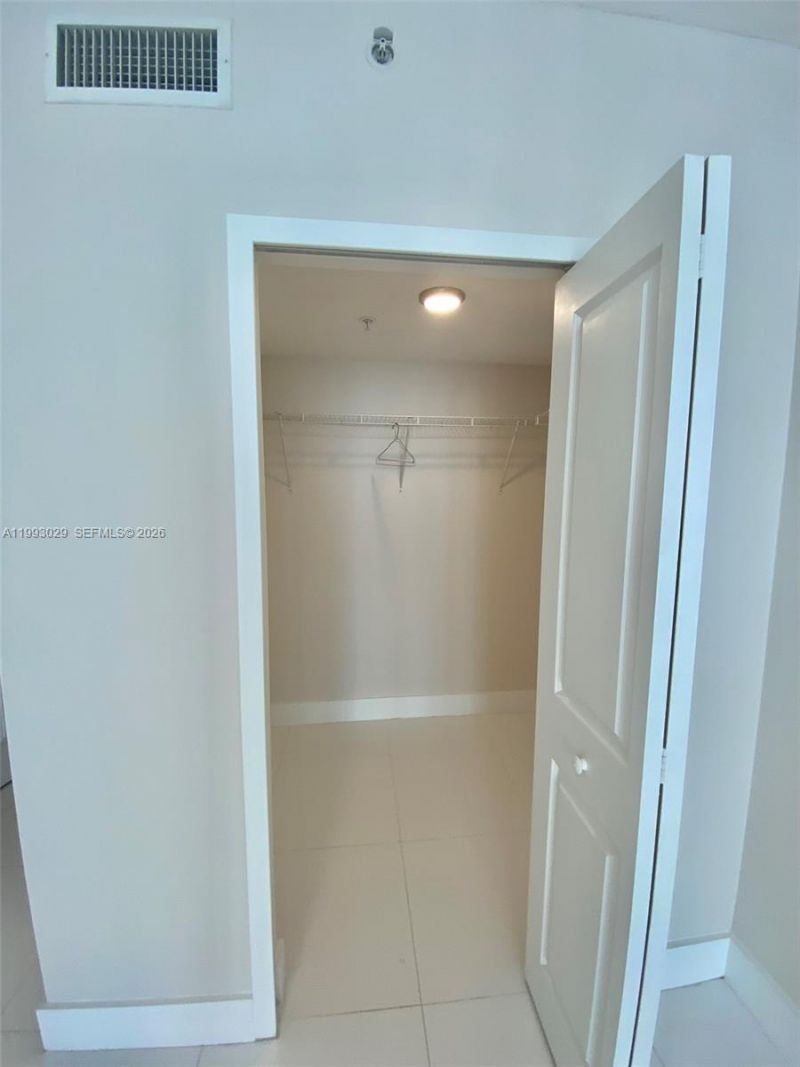 170 SE 14th St , Unit 2208, Miami, FL 33131 Photo