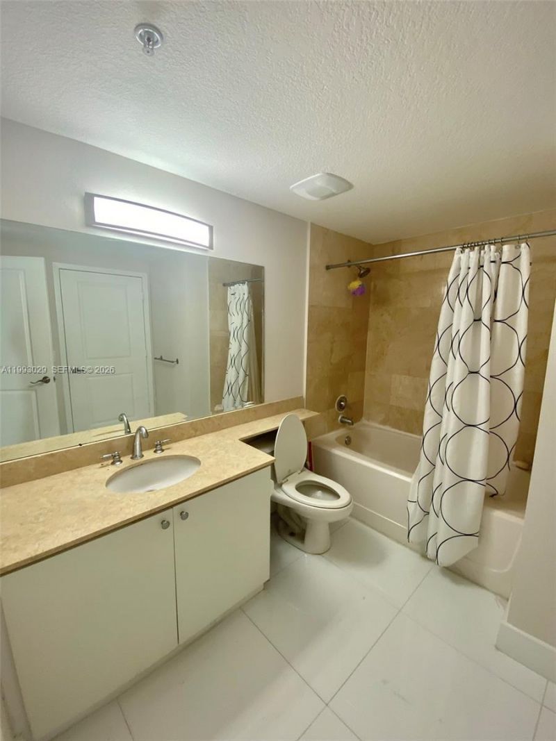 170 SE 14th St , Unit 2208, Miami, FL 33131 Photo