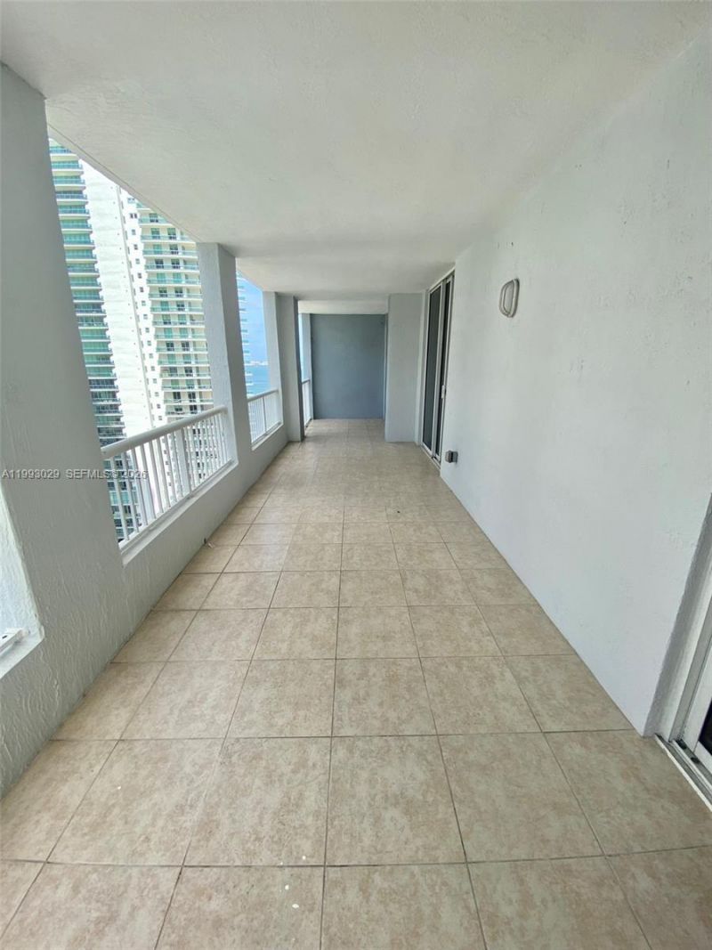 170 SE 14th St , Unit 2208, Miami, FL 33131 Photo