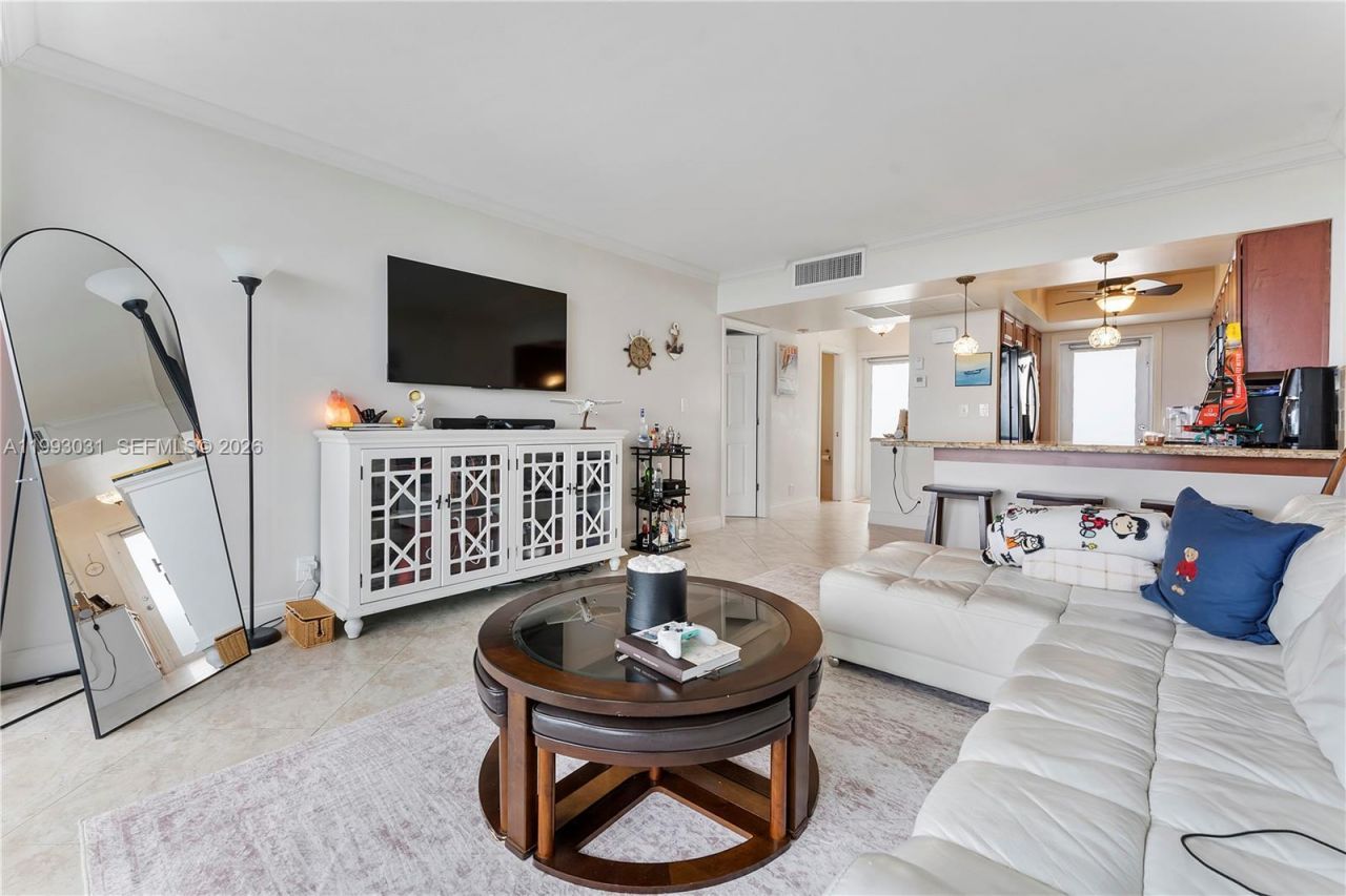 333 NE 21st Ave , Unit 608, Deerfield Beach, FL 33441 Photo