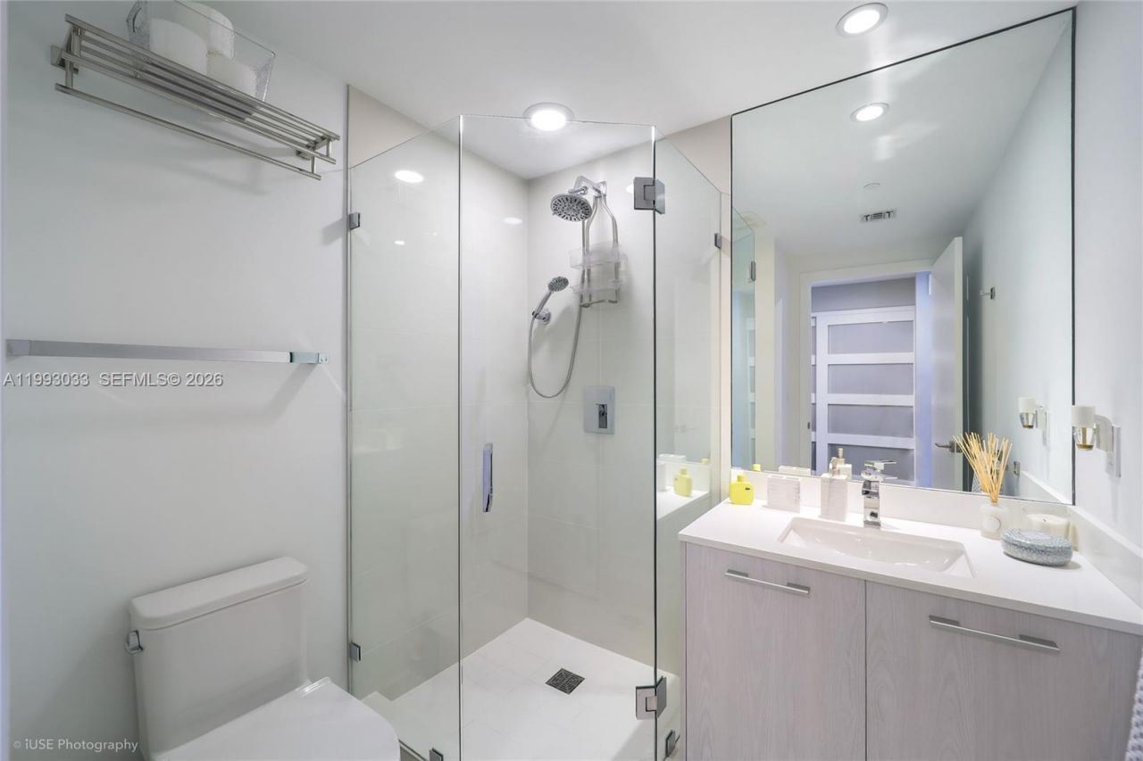 55 SW 9th St , Unit 3004, Miami, FL 33130 Photo