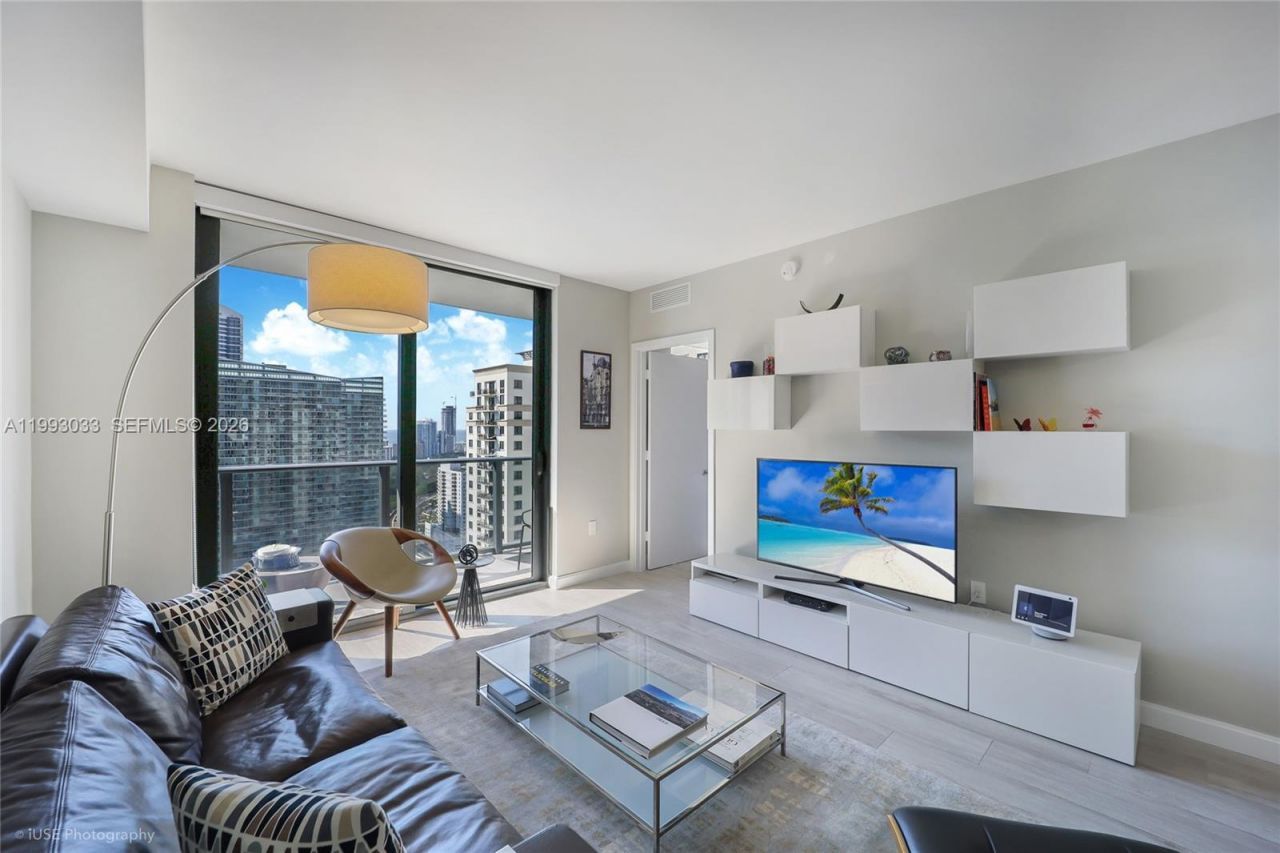 55 SW 9th St , Unit 3004, Miami, FL 33130 Photo