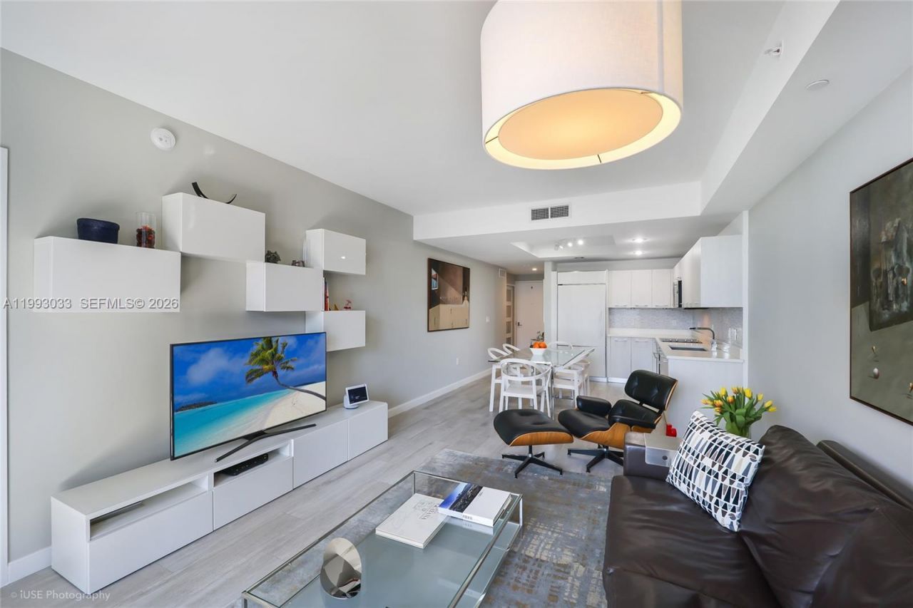 55 SW 9th St , Unit 3004, Miami, FL 33130 Photo