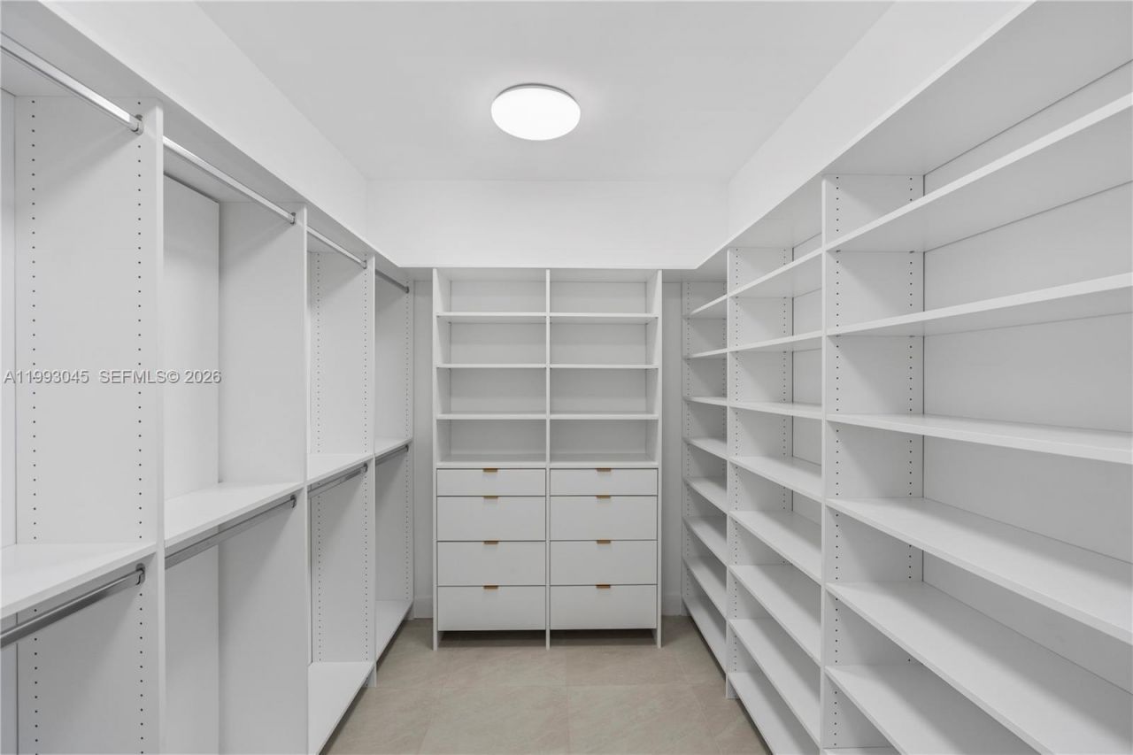 8570 SW 198th St , Unit -, Cutler Bay, FL 33189 Photo