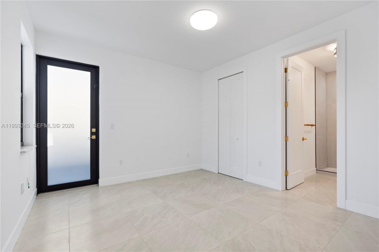 8570 SW 198th St , Unit -, Cutler Bay, FL 33189 Photo