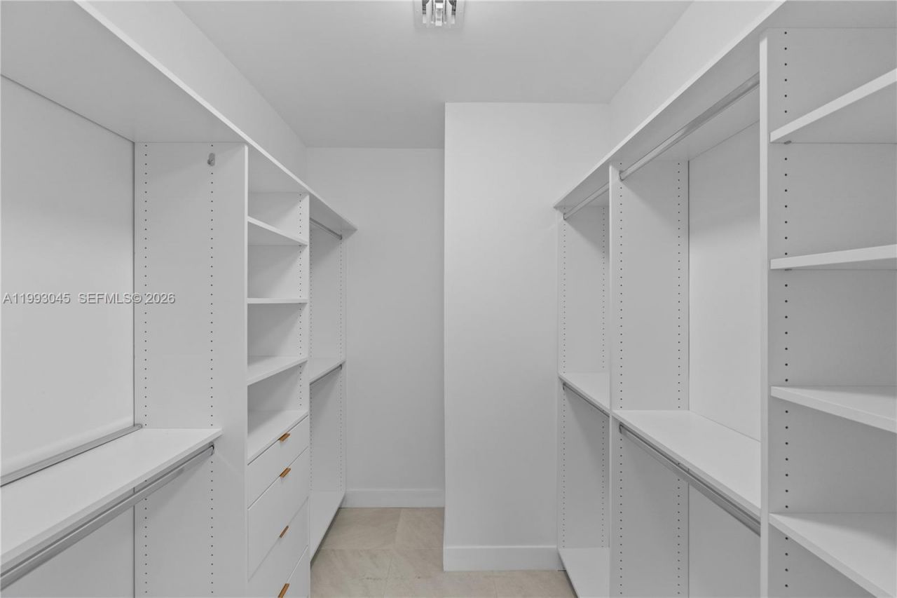 8570 SW 198th St , Unit -, Cutler Bay, FL 33189 Photo