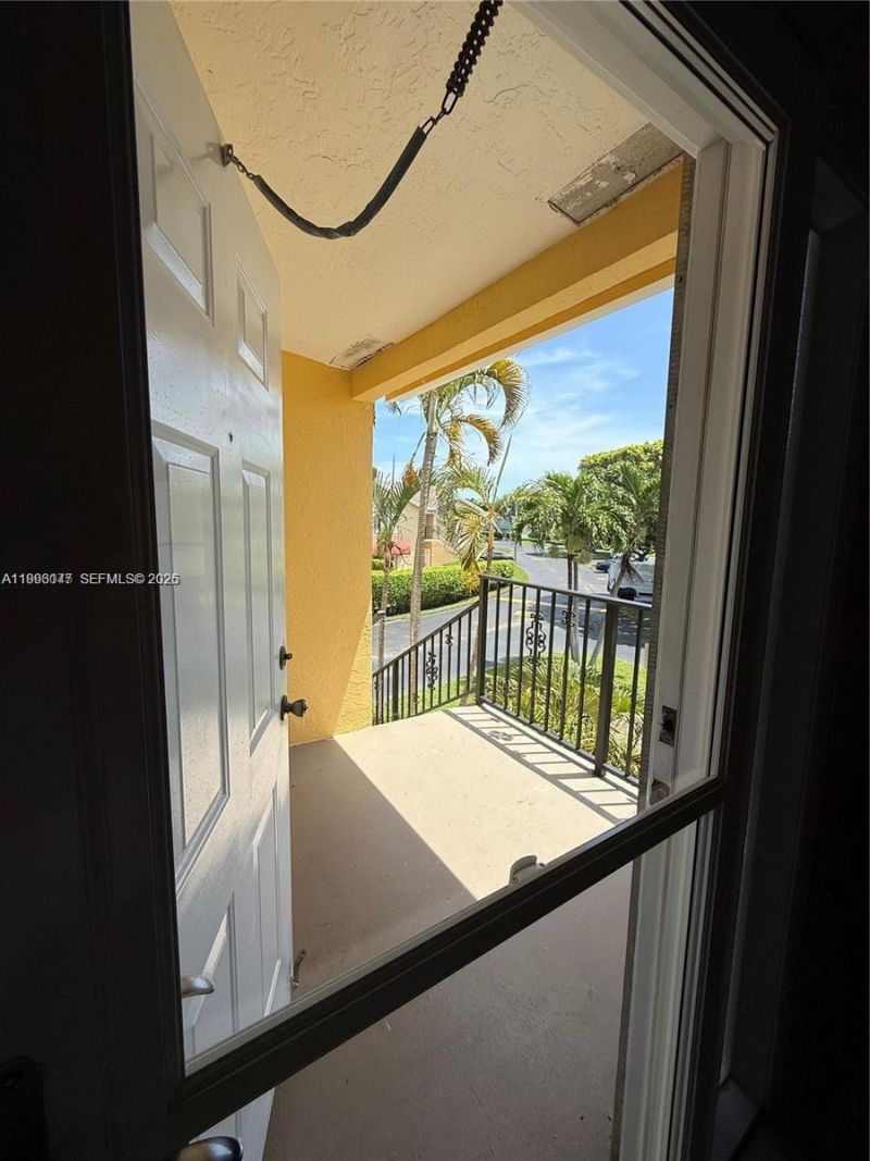 627 Waterside Dr , Unit 627, Hypoluxo, FL 33462 Photo