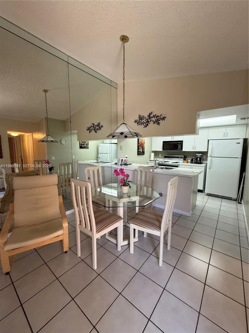 627 Waterside Dr , Unit 627, Hypoluxo, FL 33462 Photo