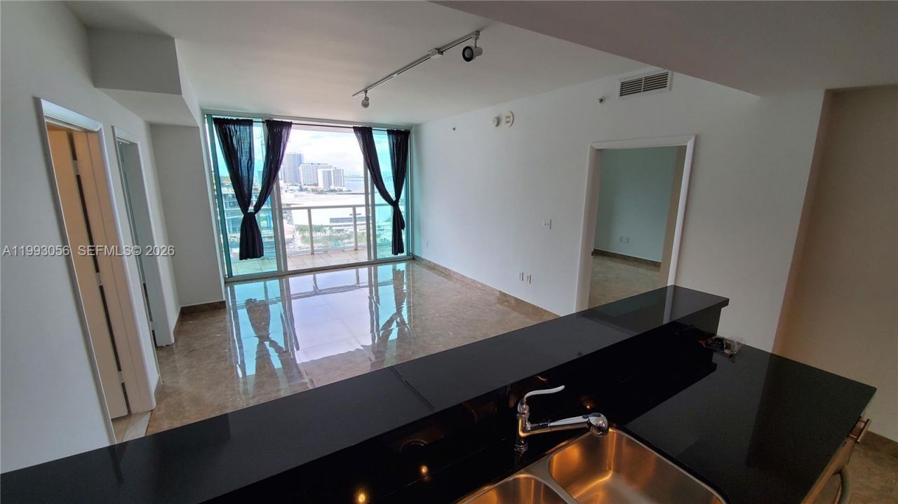 253 NE 2nd St, Unit 2301, Miami, FL 33132 Photo