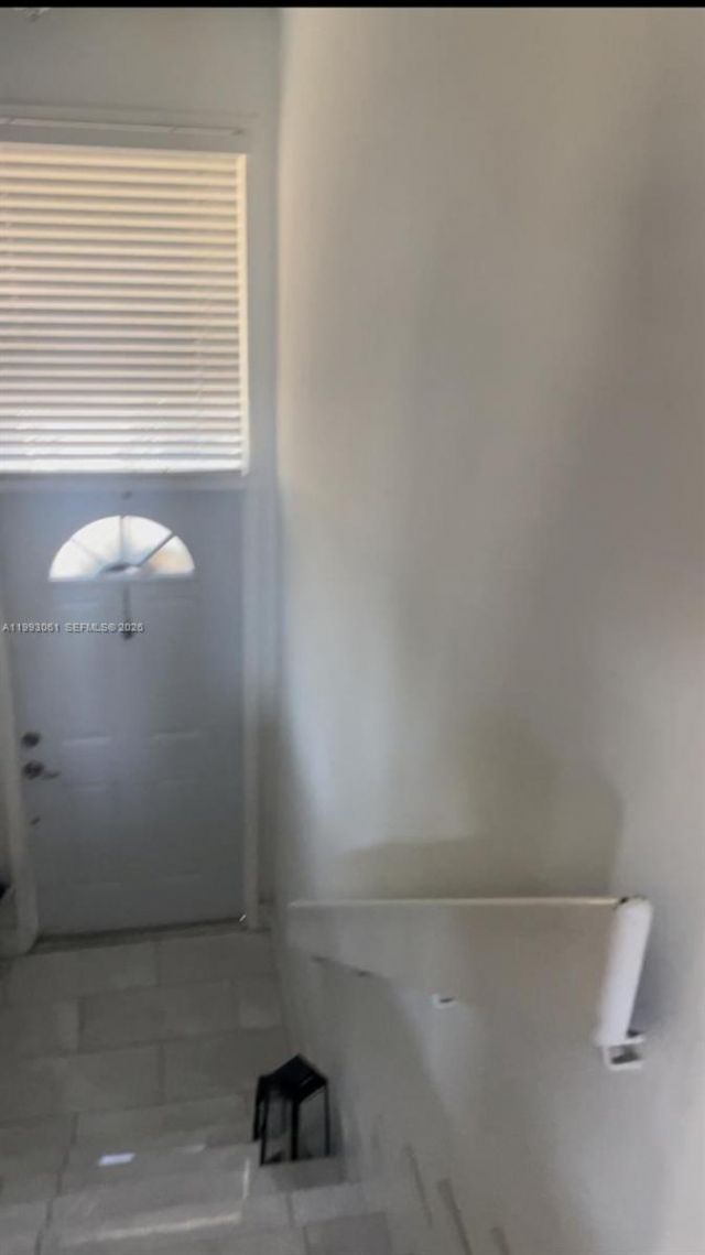 10000 NW 9th St Cir , Unit 11, Miami, FL 33172 Photo