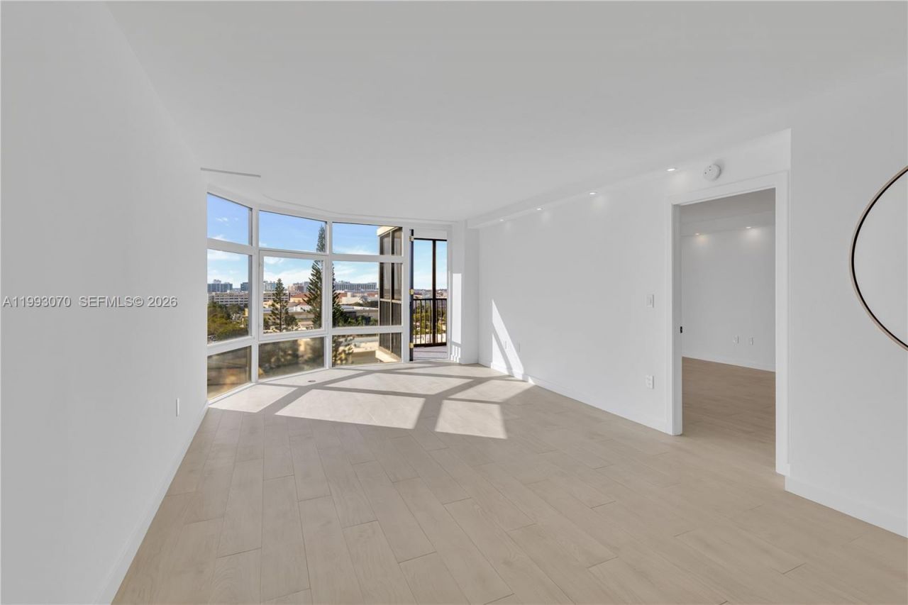 20100 W Country Club Dr , Unit 1008, Aventura, FL 33180 Photo