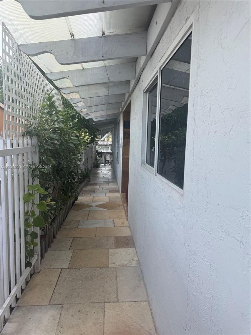 7643 NW South River Dr , Medley, FL 33166 Photo