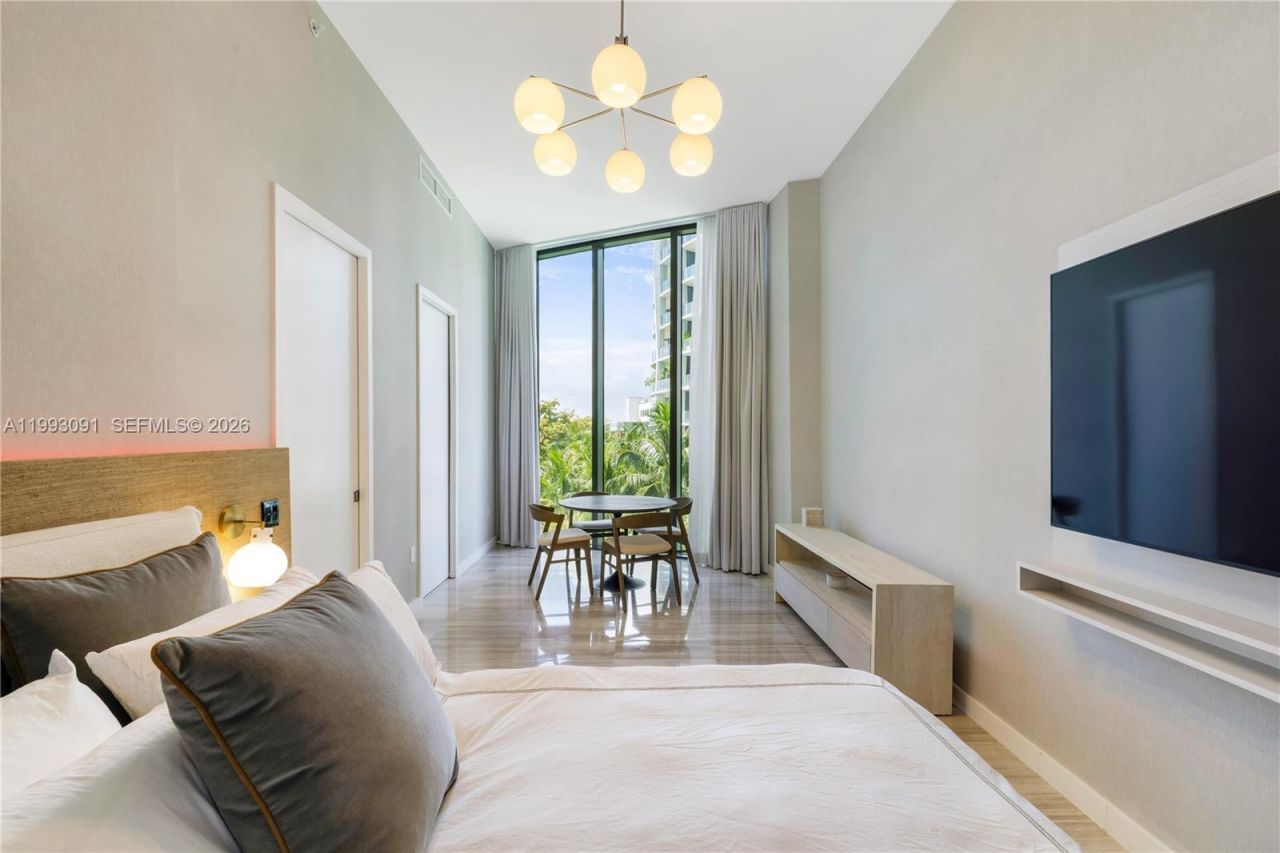 2821 S Bayshore Dr , Unit 6B, Miami, FL 33133 Photo