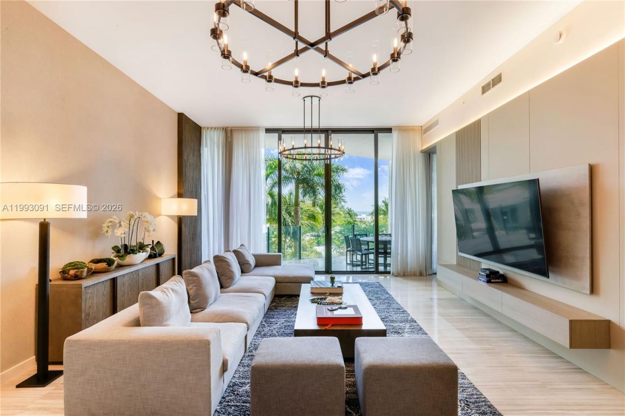 2821 S Bayshore Dr , Unit 6B, Miami, FL 33133 Photo