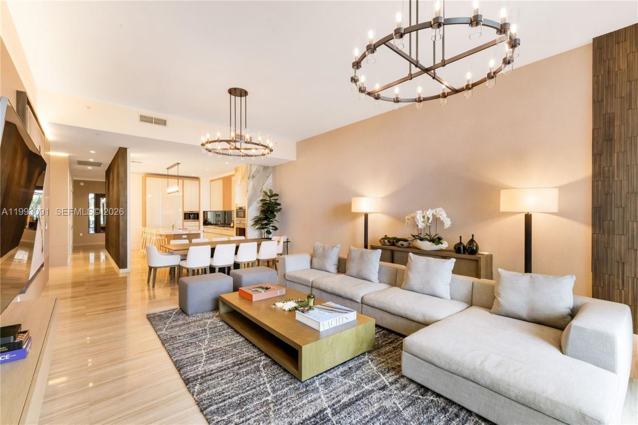 2821 S Bayshore Dr , Unit 6B, Miami, FL 33133 Photo