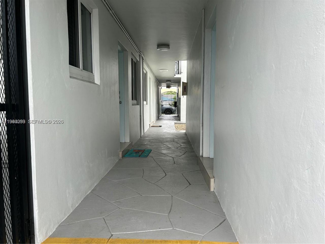 35 SW 21st Ave , Unit 4, Miami, FL 33135 Photo