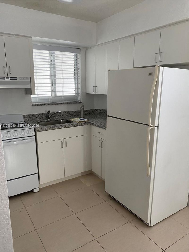 35 SW 21st Ave , Unit 4, Miami, FL 33135 Photo