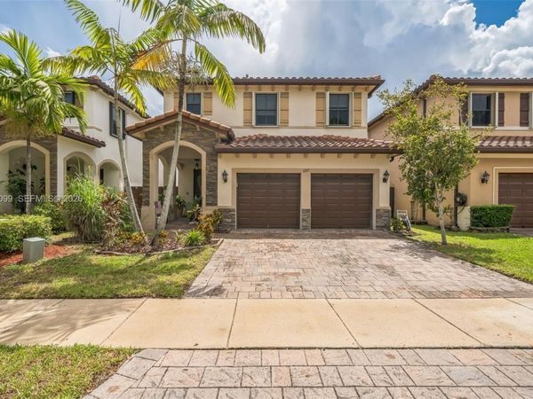 627 SE 34th Ave, Homestead, FL 33033