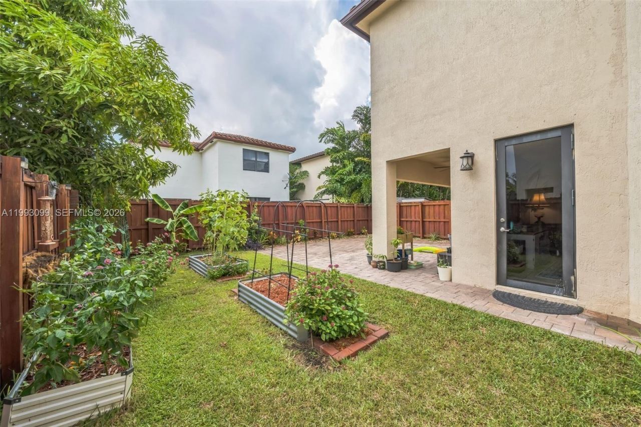 627 SE 34th Ave, Homestead, FL 33033 Photo