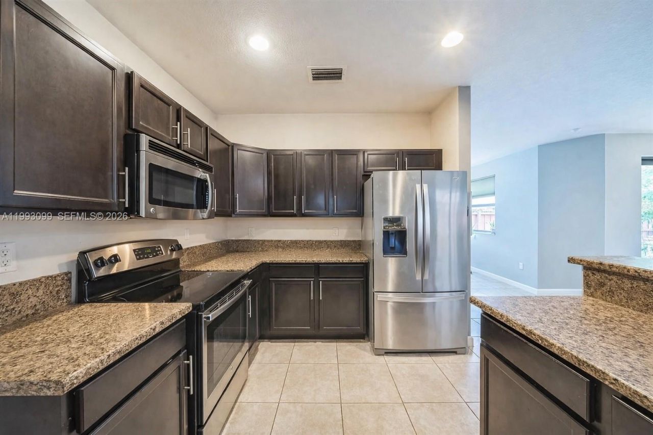 627 SE 34th Ave, Homestead, FL 33033 Photo