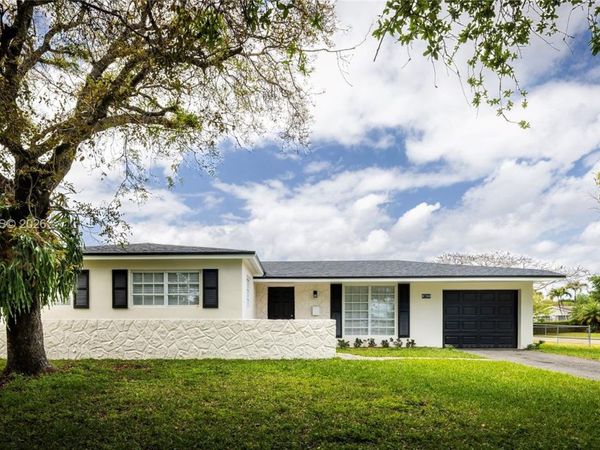 9700 Kendale Blvd , Miami, FL 33176